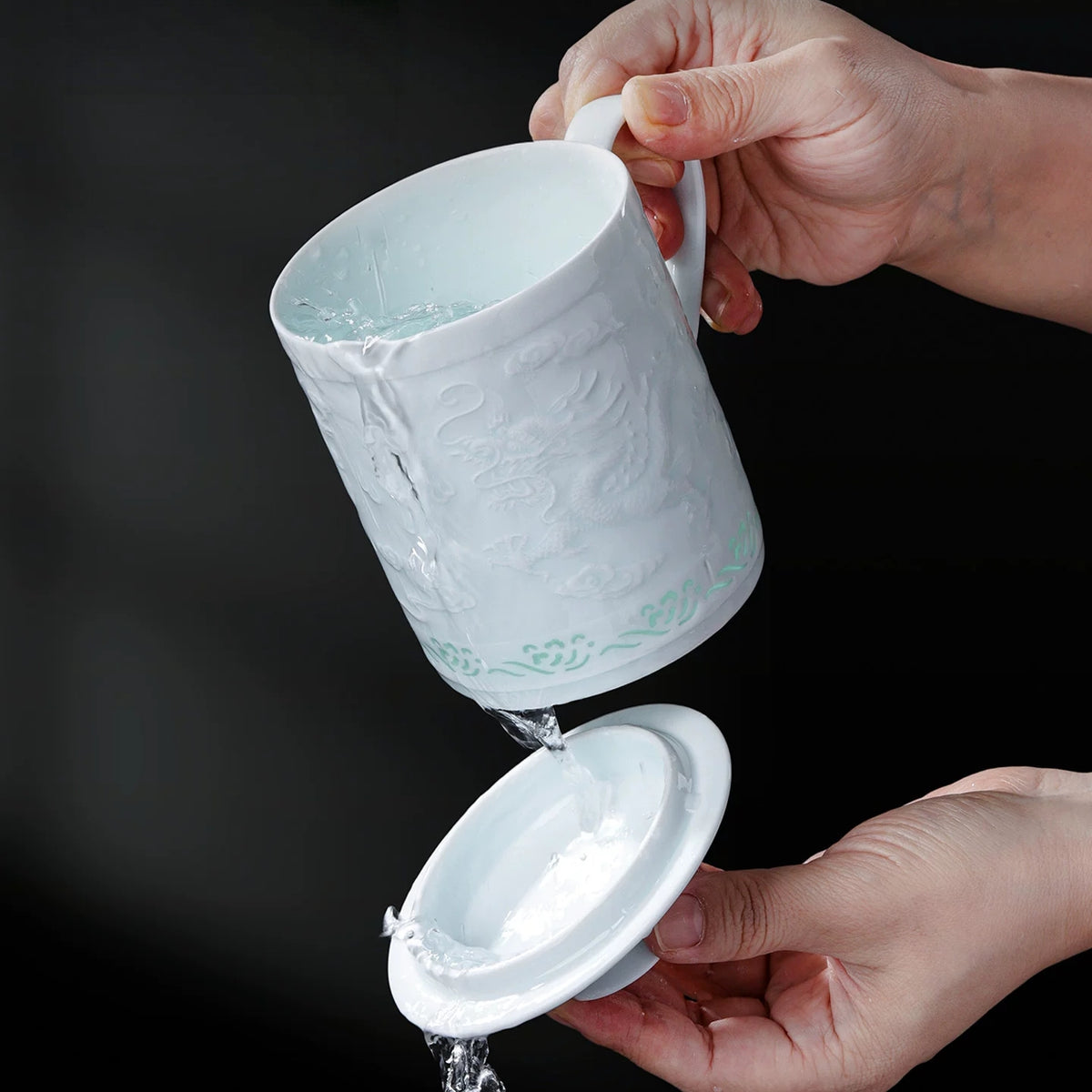Auspicious Light | Jingdezhen Handcrafted Linglong Porcelain Tea Infuser
