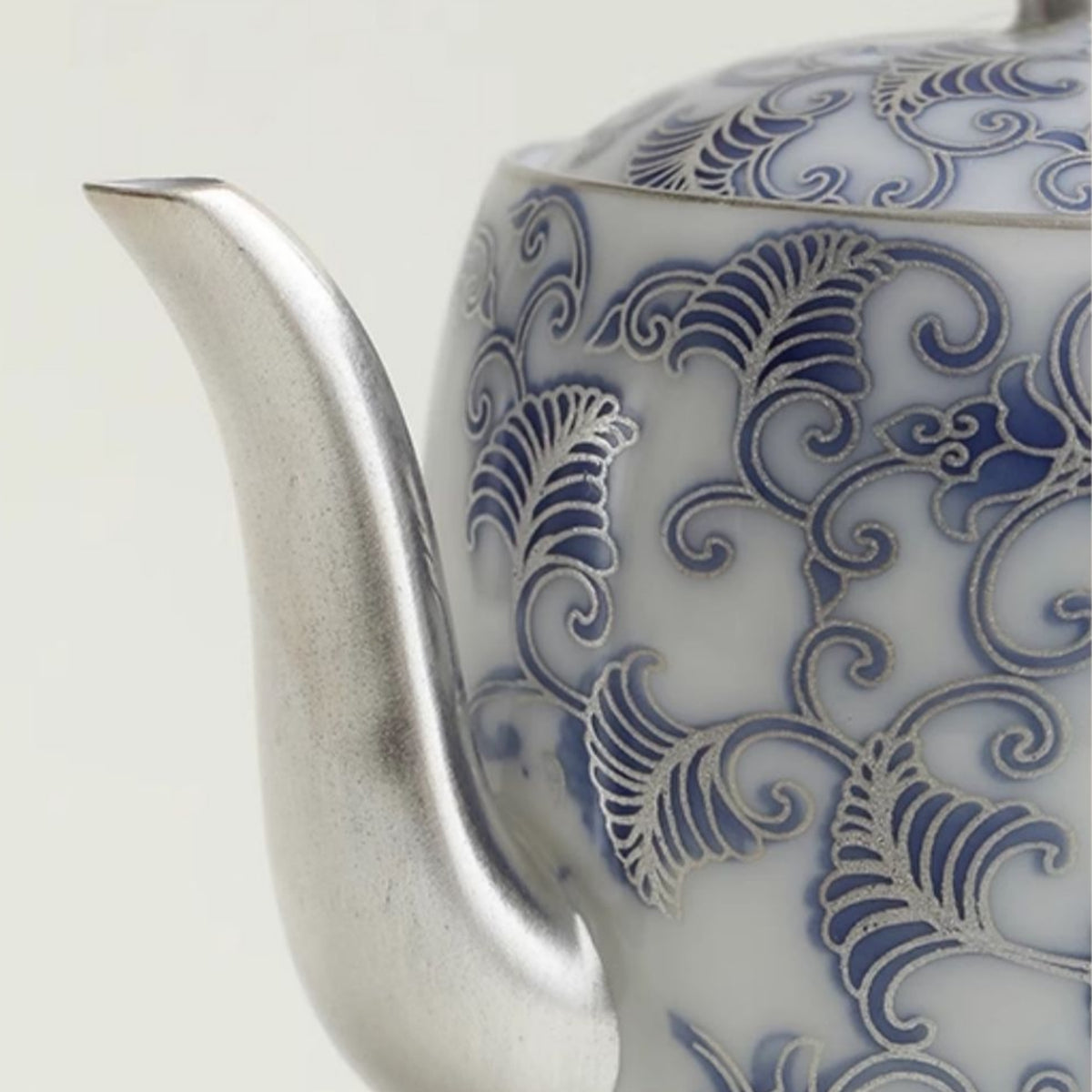 Moonlit Lotus | Handcrafted Pure Silver-Detailed Ceramic Meiren Teapot Set